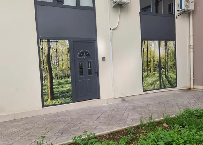 アパート Zahra'S Duplex Apartment In Tirana